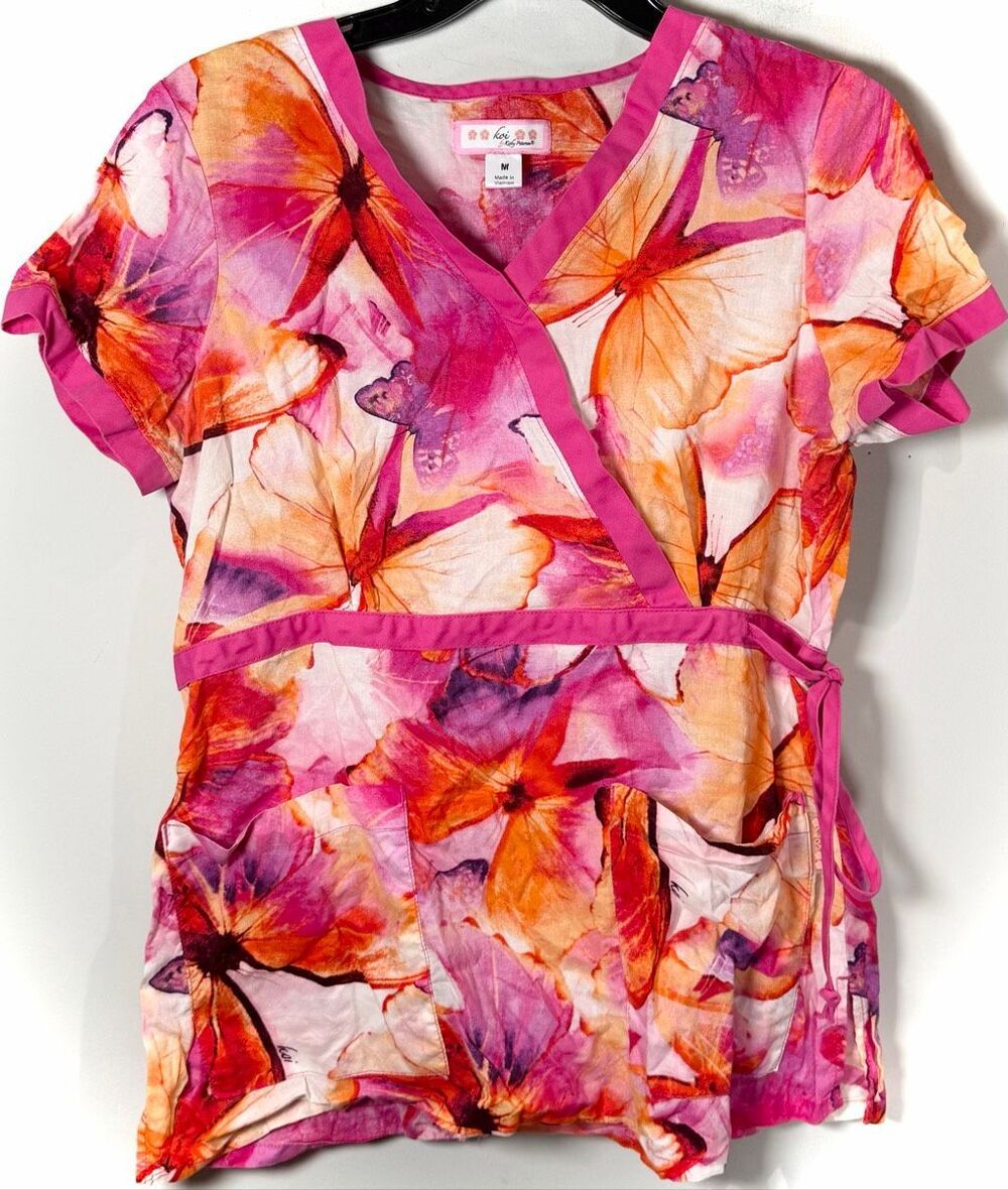 Koi scrub top size medium